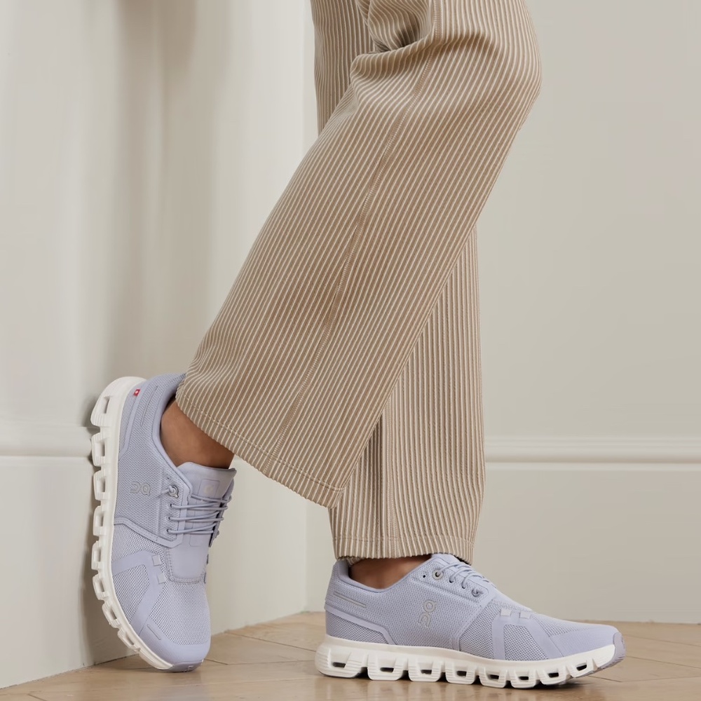 ON Cloud 6 Sneaker in Nimbus/White sz 6.5, 7 New in Box